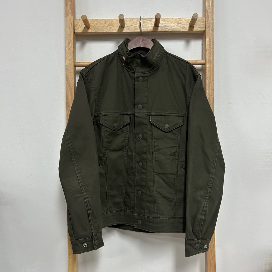 리바이스 화이트탭 유틸리티 트러커 자켓 카키 상품이미지3