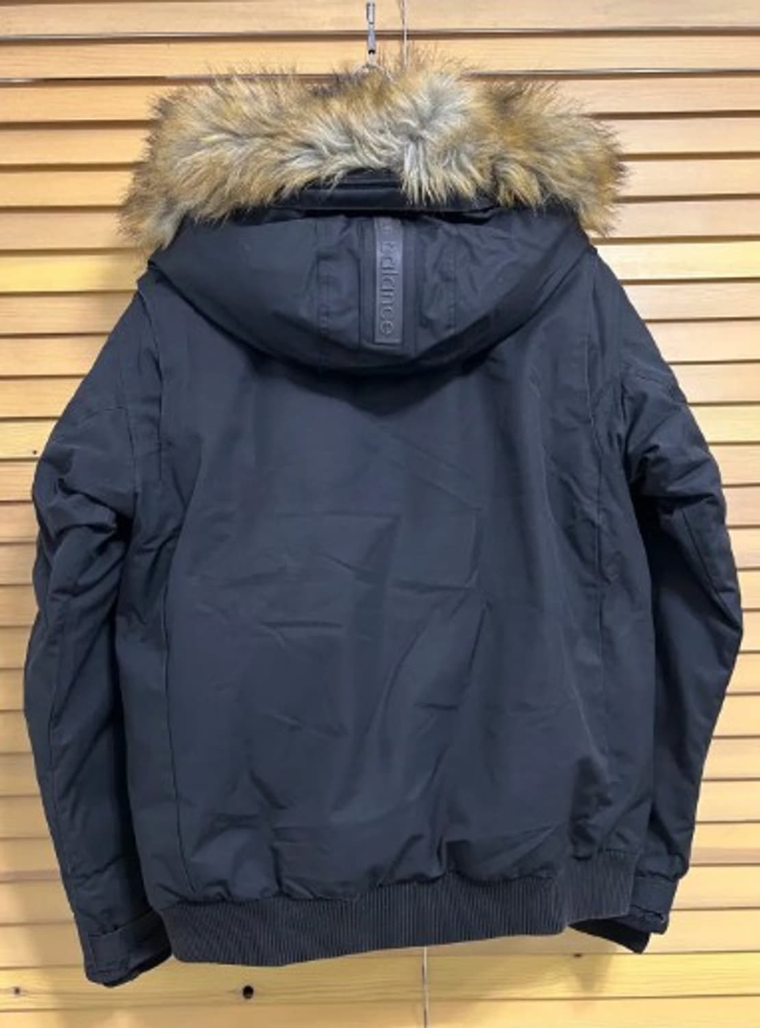 뉴발란스 남성 블랙 덕다운패딩점퍼 패트롤숏패딩 95 상품이미지3