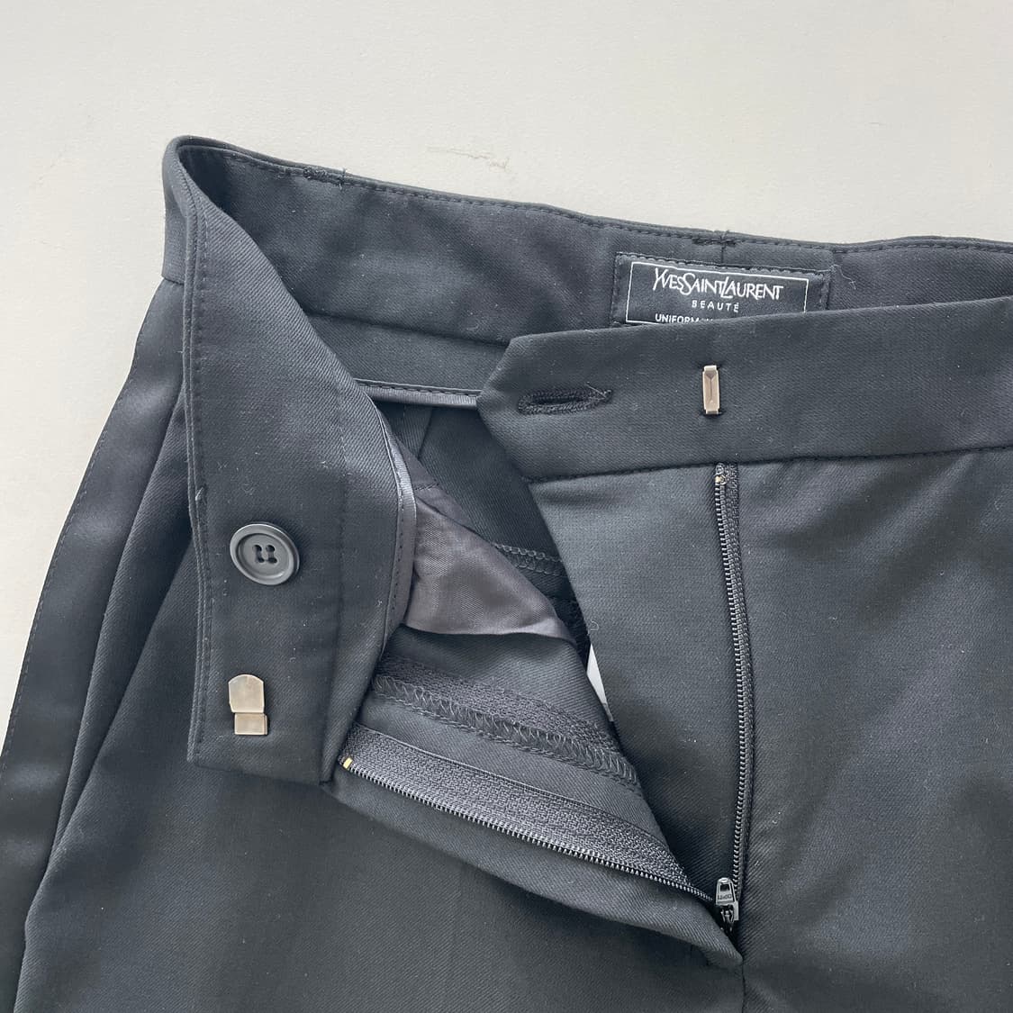 생로랑 유니폼 블랙 슬랙스 상품이미지7