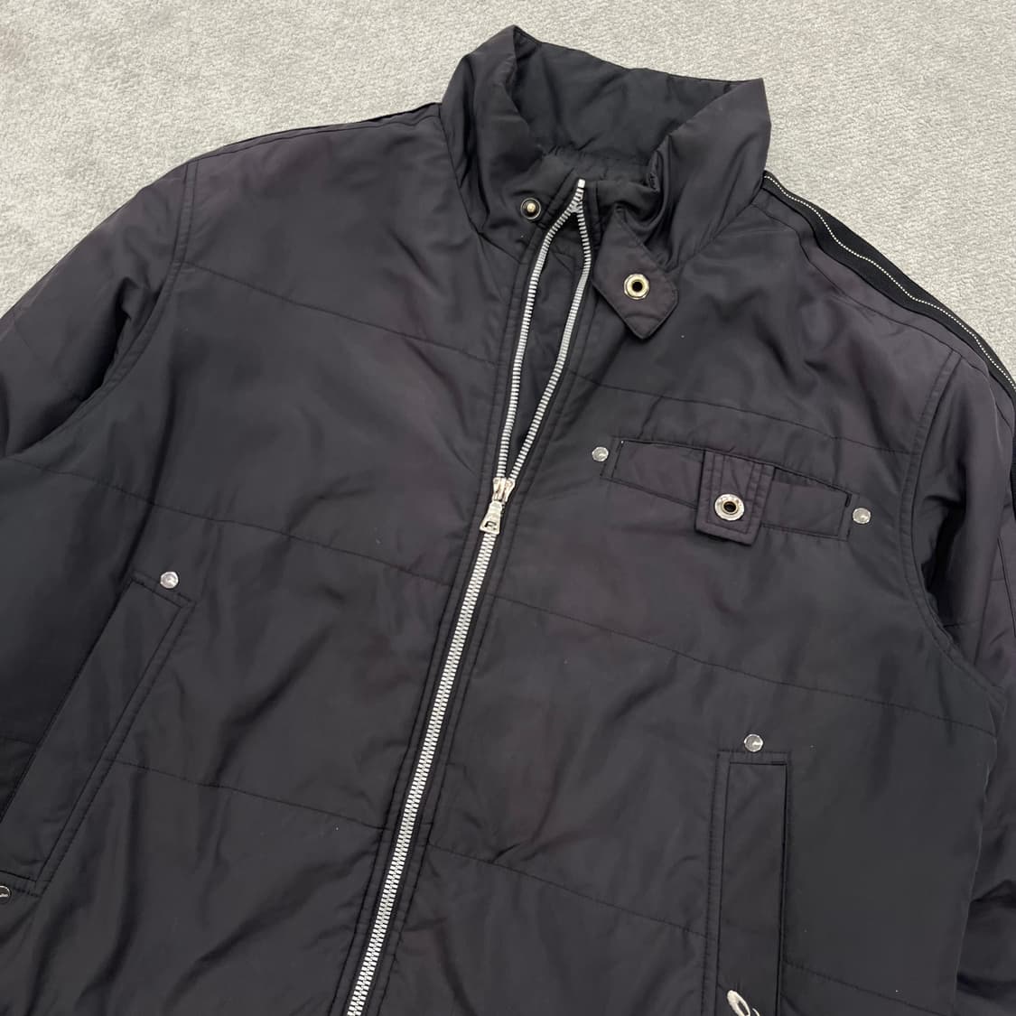 100 아식스 00s 바람막이 점퍼 상품이미지2