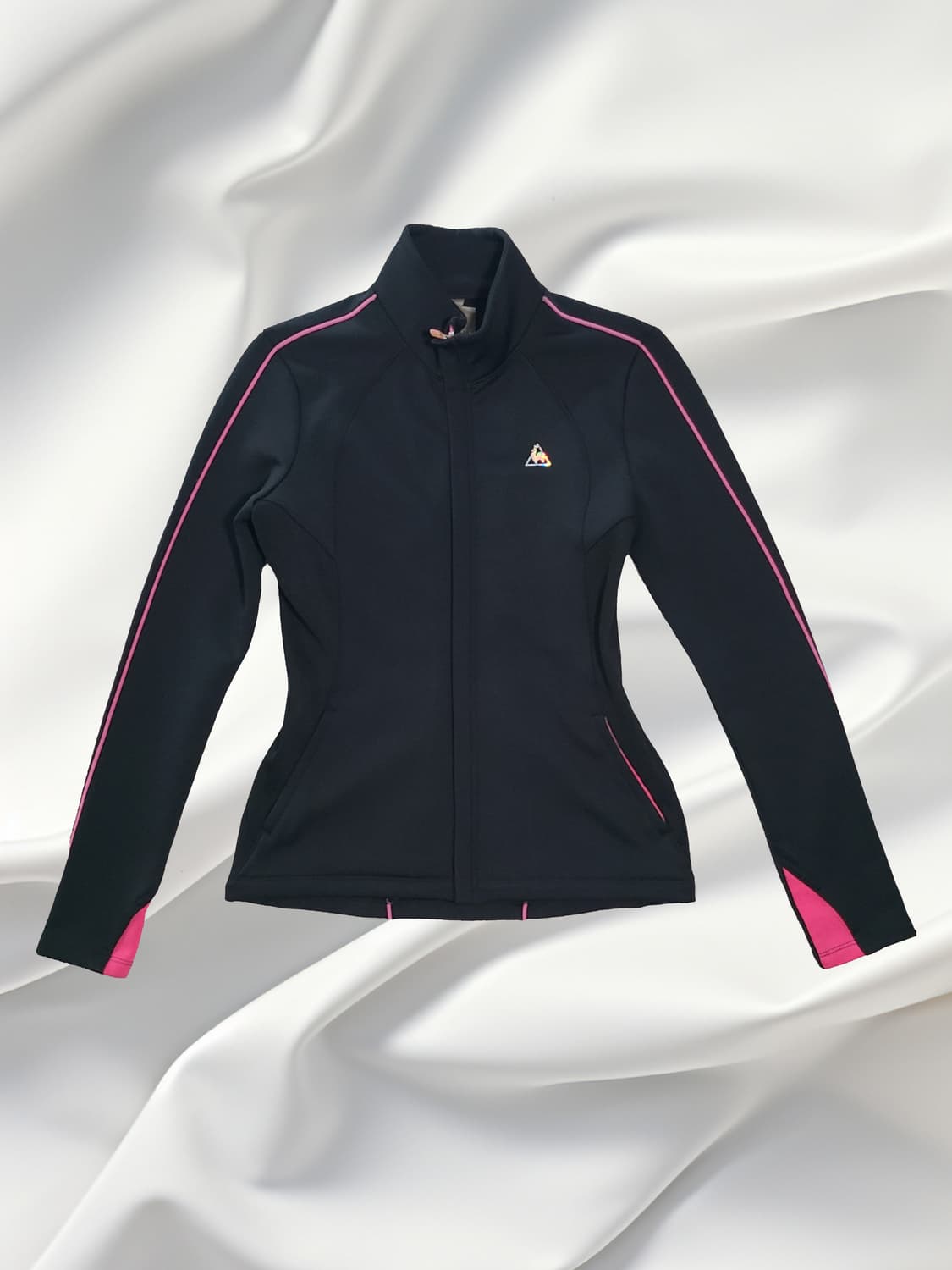 [Le Coq SPORTIF ] 블랙/핫핑크 슬림핏 트레이닝복 집업 상품이미지1