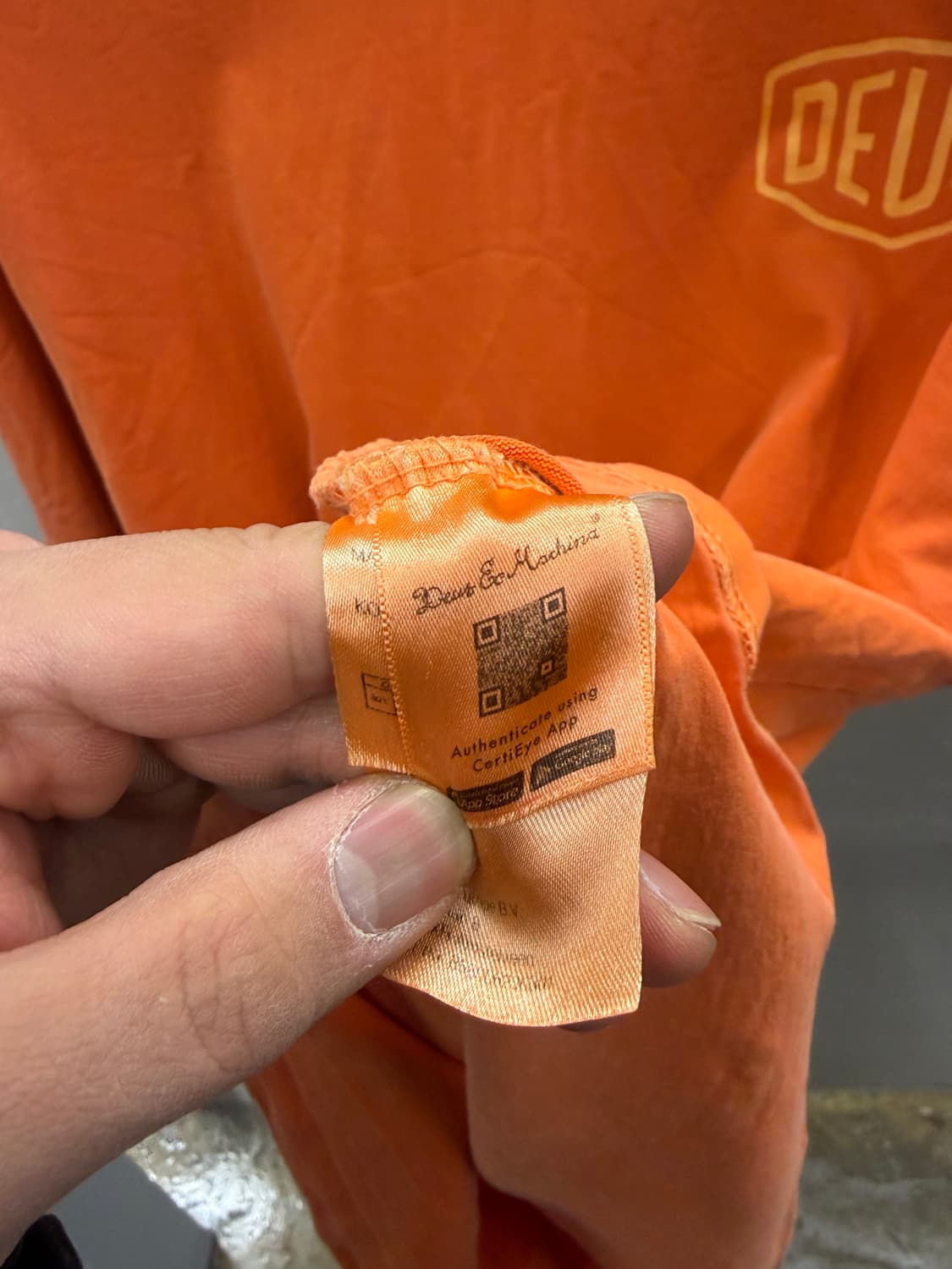 데우스 엑스 마키나 반팔티 오렌지 XL 상품이미지5