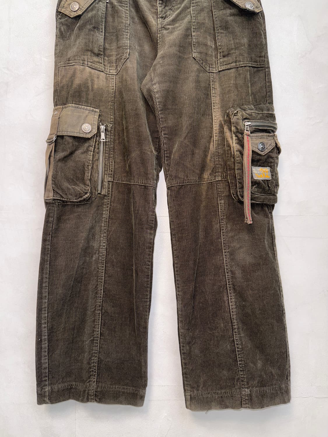 UGIZ khaki corduroy multi pocket 카고팬츠 상품이미지3