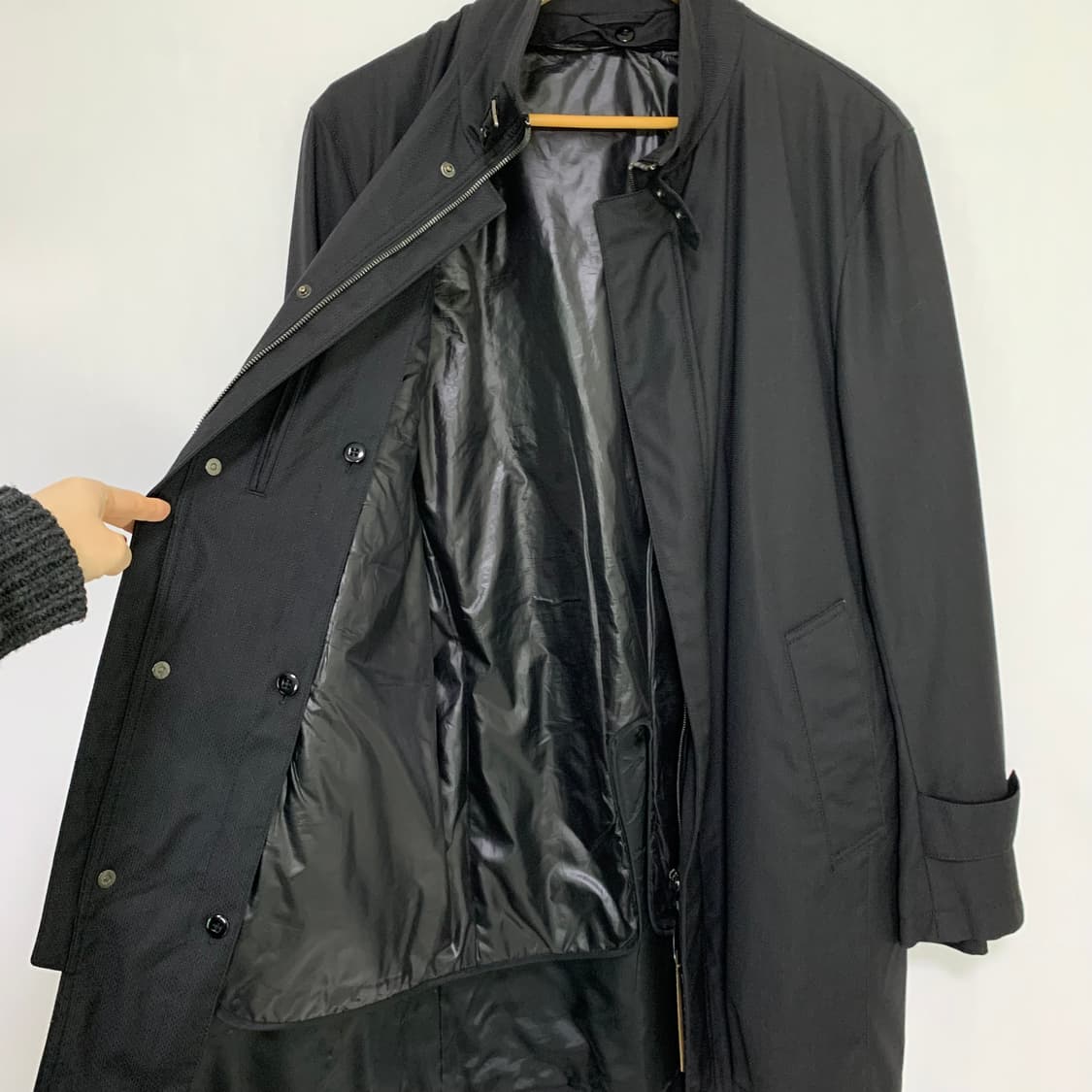 로로피아나 스톰시스템 벨티드 모크넥 피쉬테일 바람막이 코트 블랙 L 상품이미지5