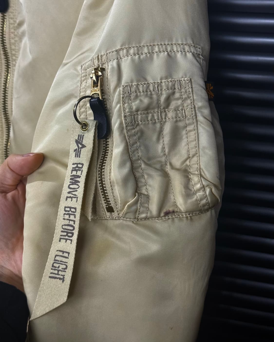 알파인더스트리 베이지 아이보리 항공 점퍼 ma1 M 95 봄버 블루종 상품이미지4