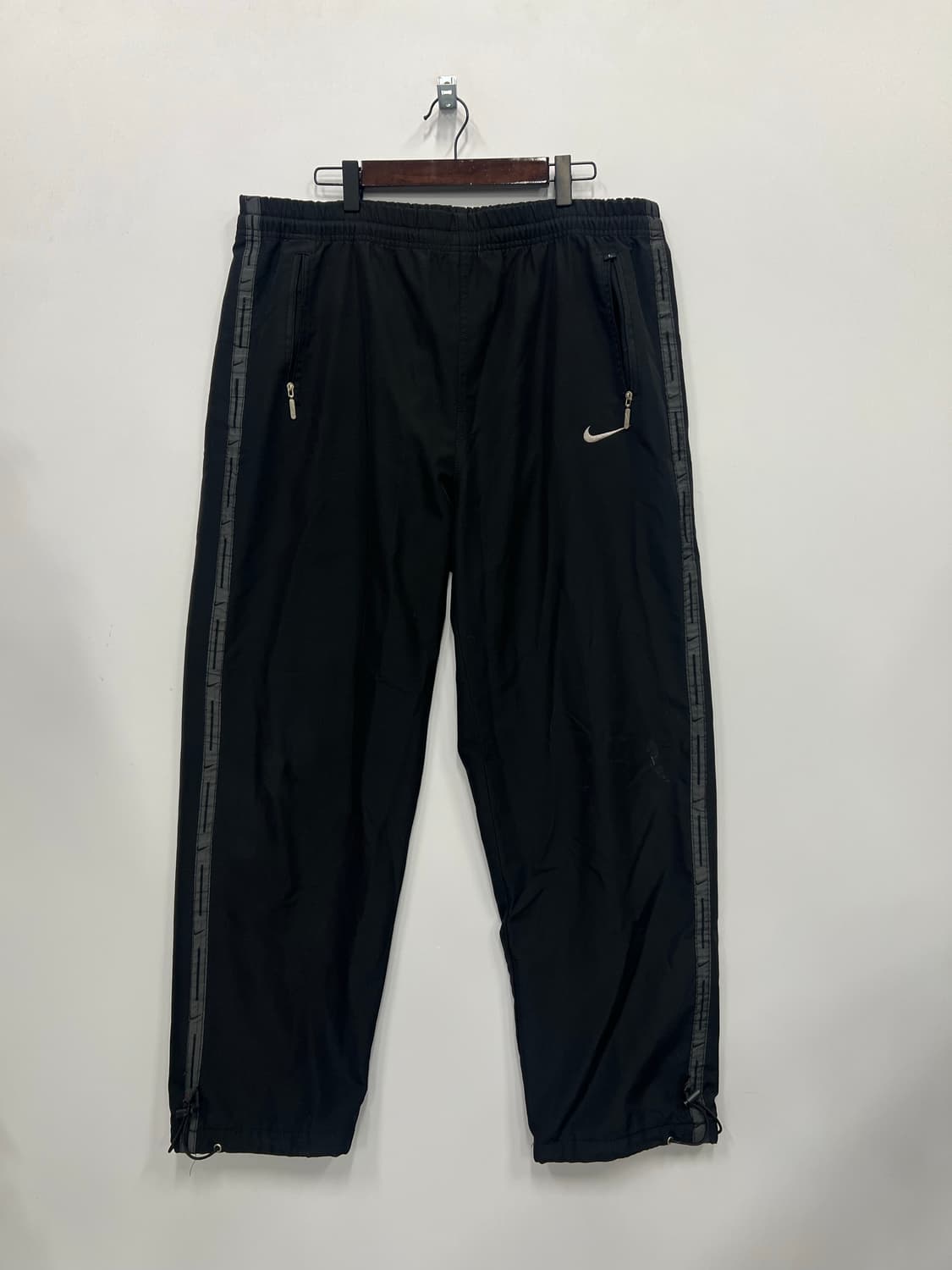 나이키 블랙 팬츠 상품이미지1