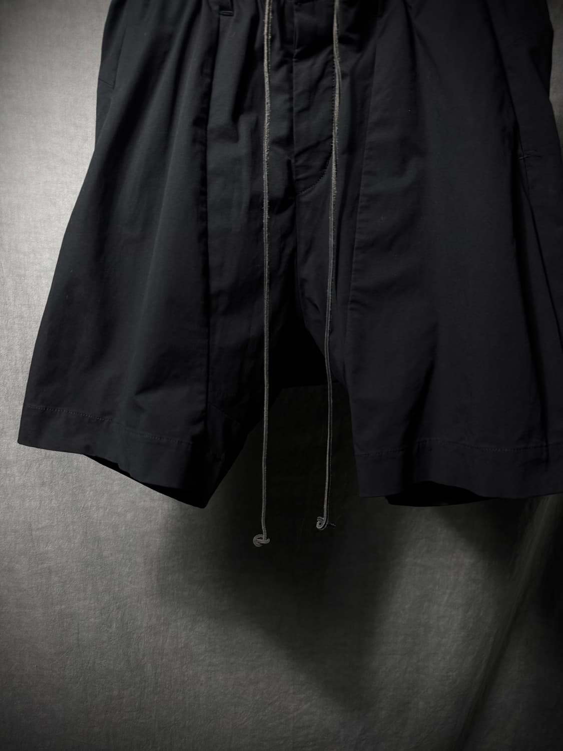 ATTACHMENT Drop Crotch Shorts  상품이미지4