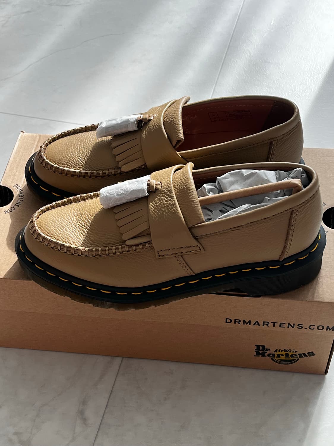 닥터마틴 아드리안 버지니아 사바나 탄 240 상품이미지3
