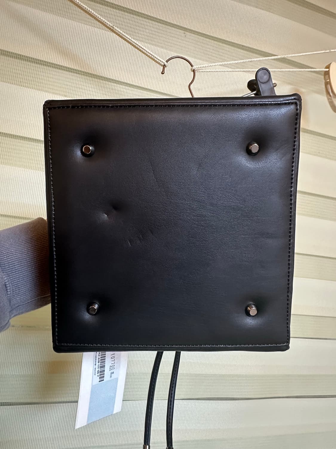 미샤 가죽 손가방 상품이미지4