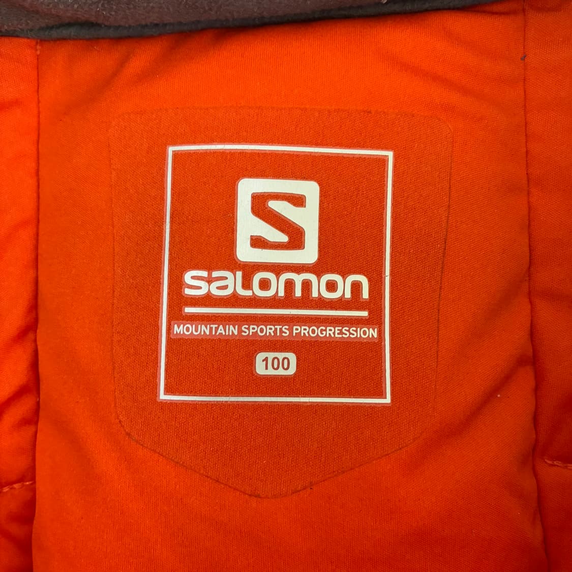 Salomon  살로몬 로고 소프트웰 베스트 푸퍼 패딩 상품이미지8