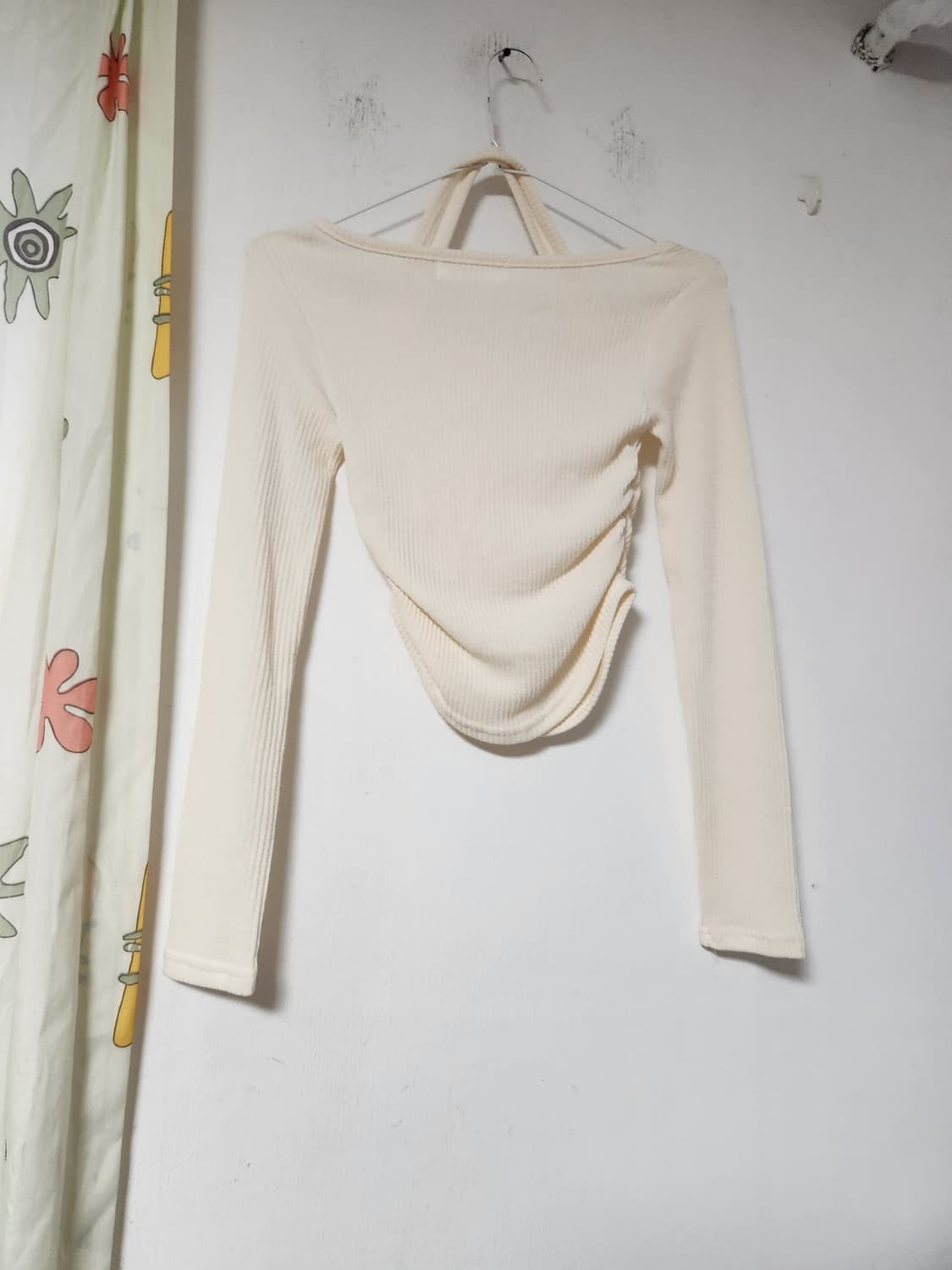 크롭 홀터넥 골지 크림색F(S) 상품이미지2