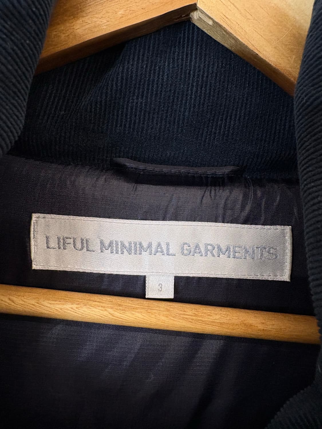 라이풀 미니멀가먼츠 덕다운 네이비 코듀로이패딩 상품이미지5