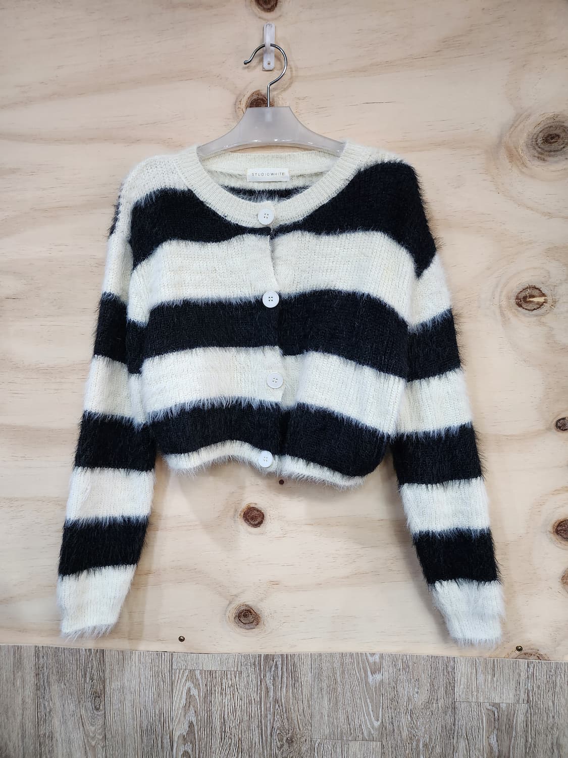 599) 스튜디오화이트 스트라이프 크롭 가디건 상품이미지1