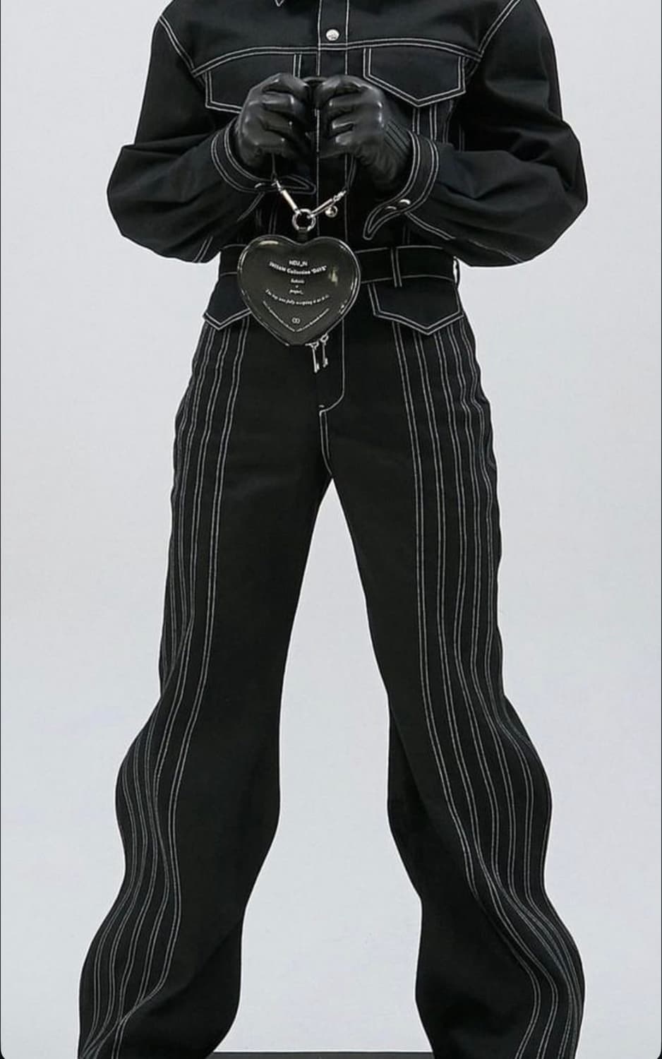 NEU_IN Silver stitch curly black jeans 상품이미지1