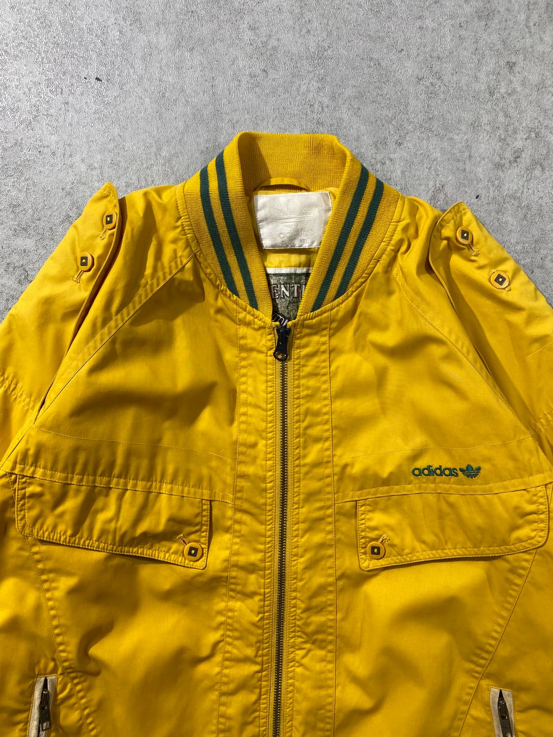 [L-XL] 80s Adidas 아디다스 어센틱 라인 올드스쿨 봄버자켓 상품이미지2