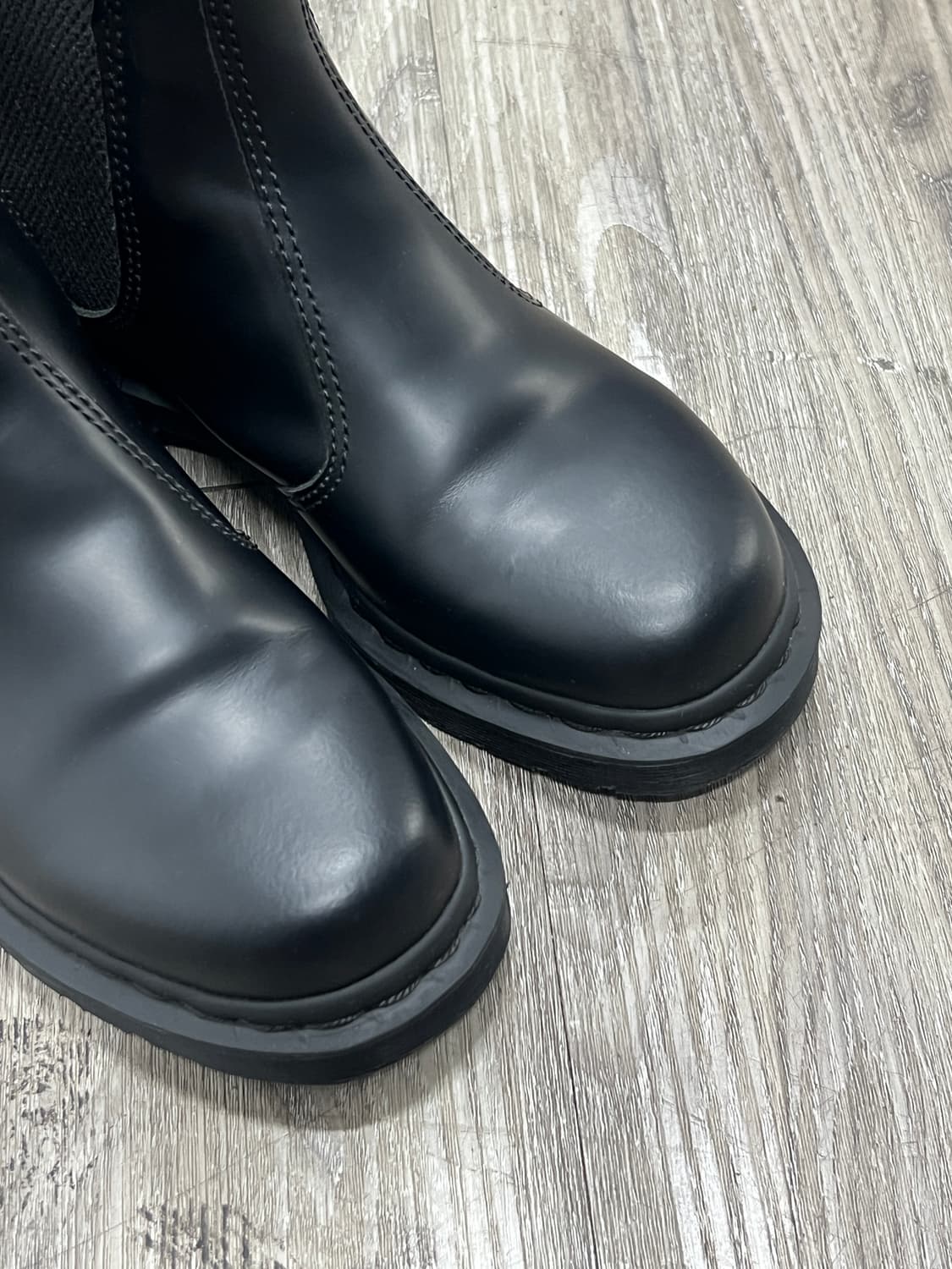 Dr martens 닥터마틴 2976 모노 첼시 부츠 상품이미지2