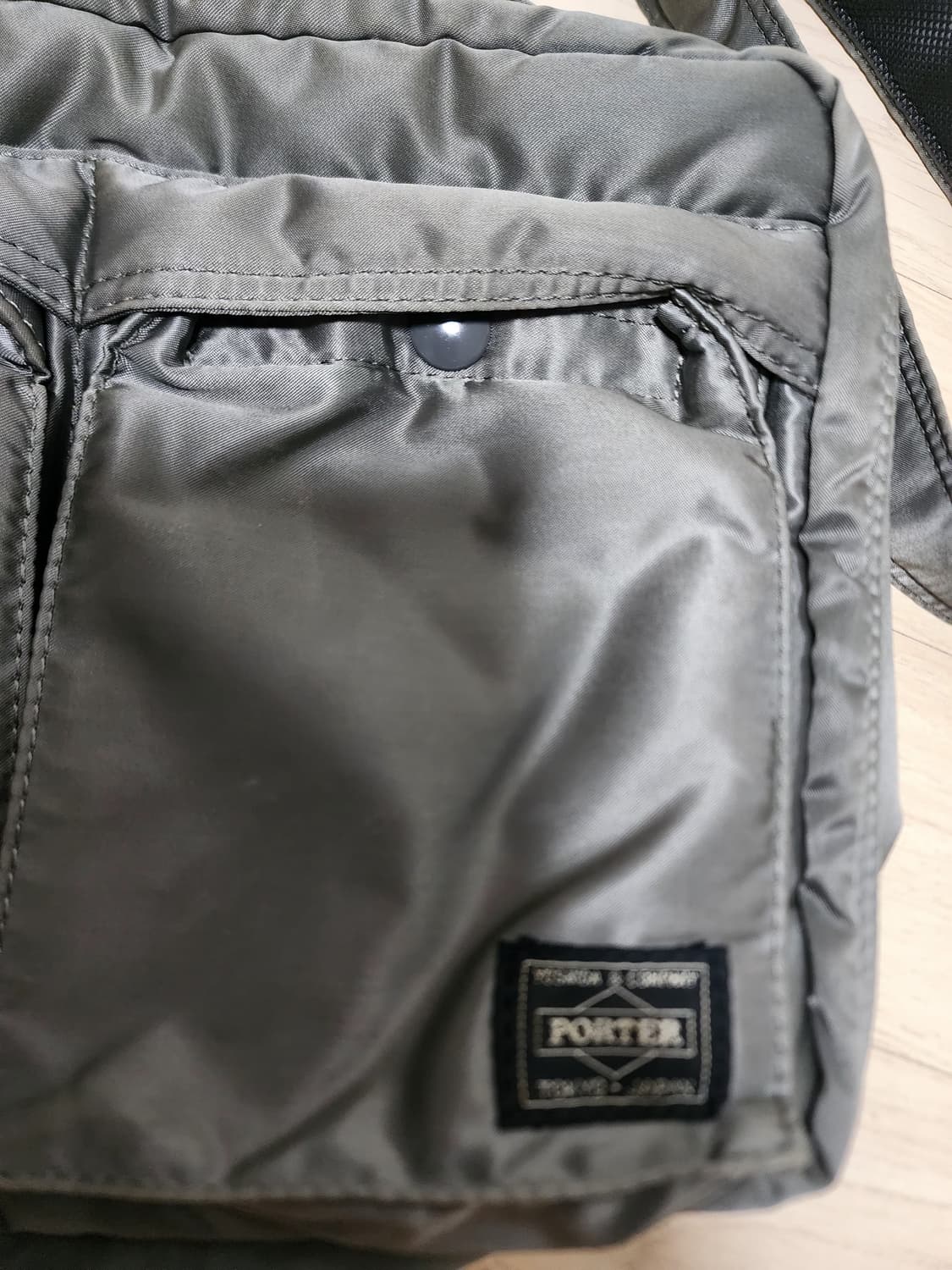 요시다포터 탱커 숄더백 라지 실버그레이 상품이미지2