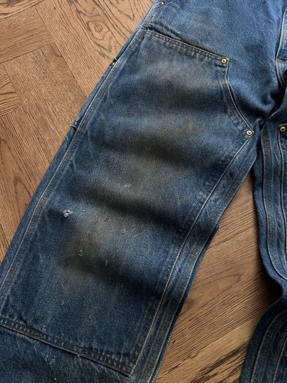 [34]칼하트 Made in USA 더티워싱 더블니 워크 데님 팬츠 상품이미지4