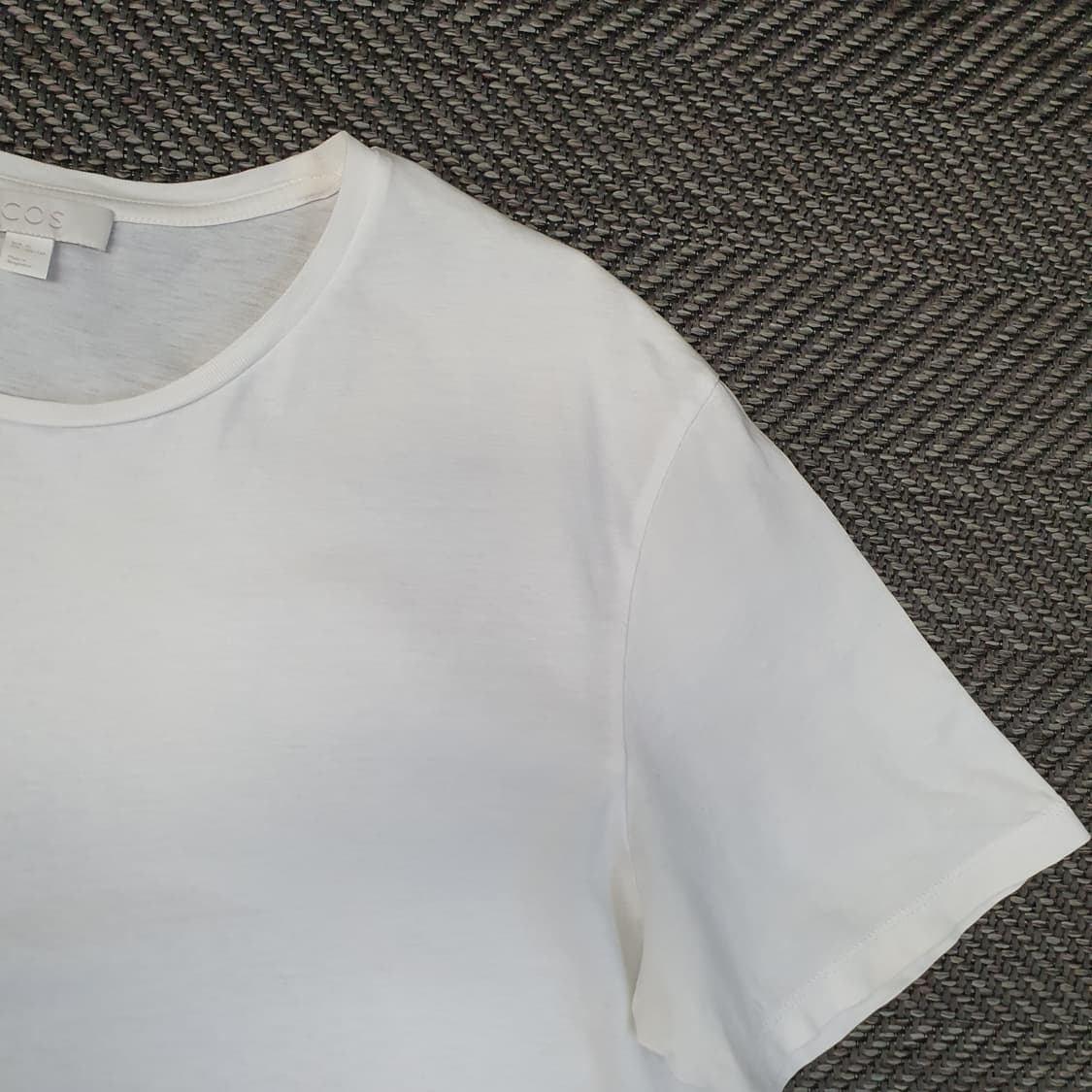 COS 코스 반팔티 남자105 상품이미지3