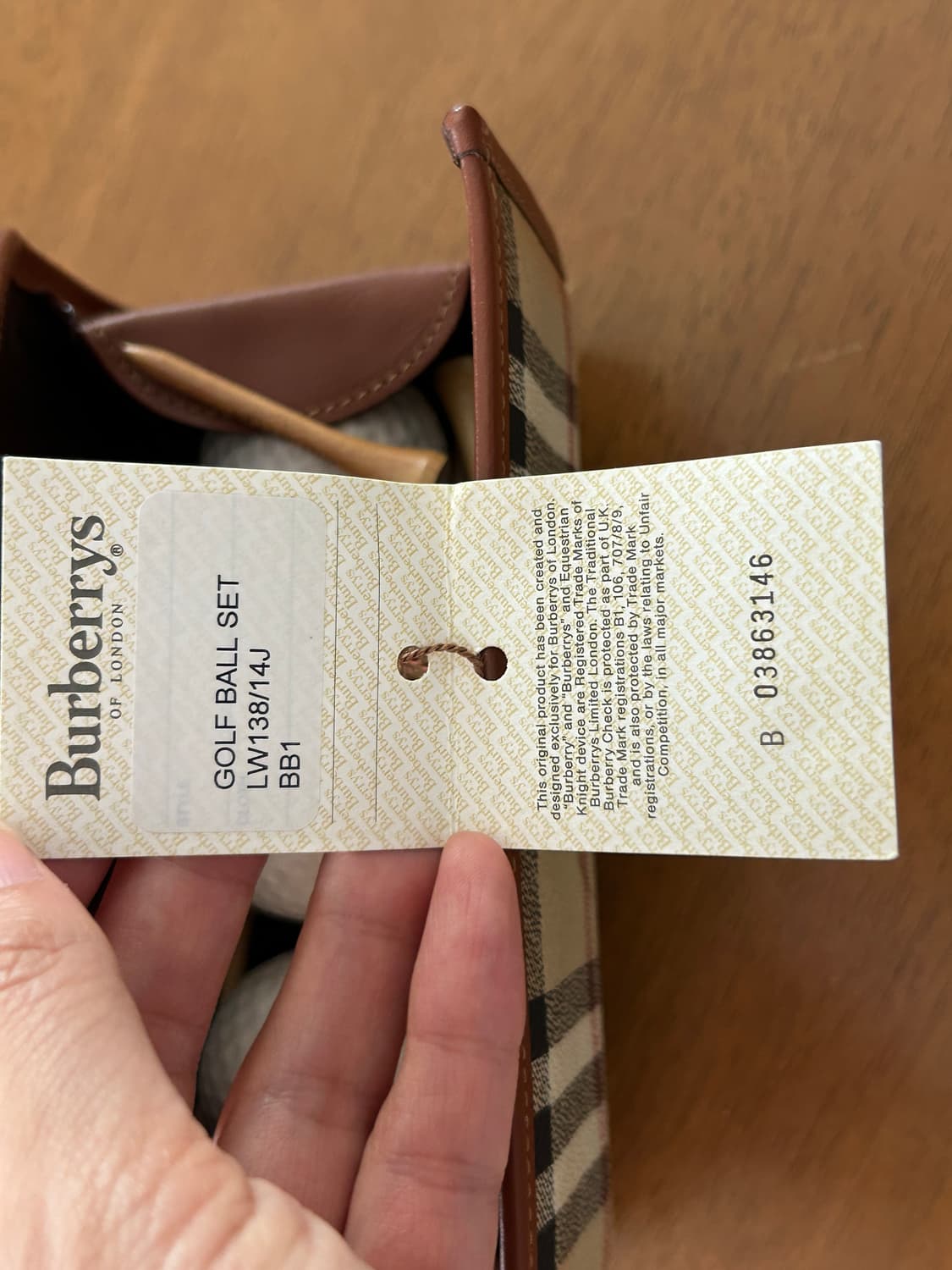 Burberry Golf Ball Set with Pouch Brown 상품이미지4