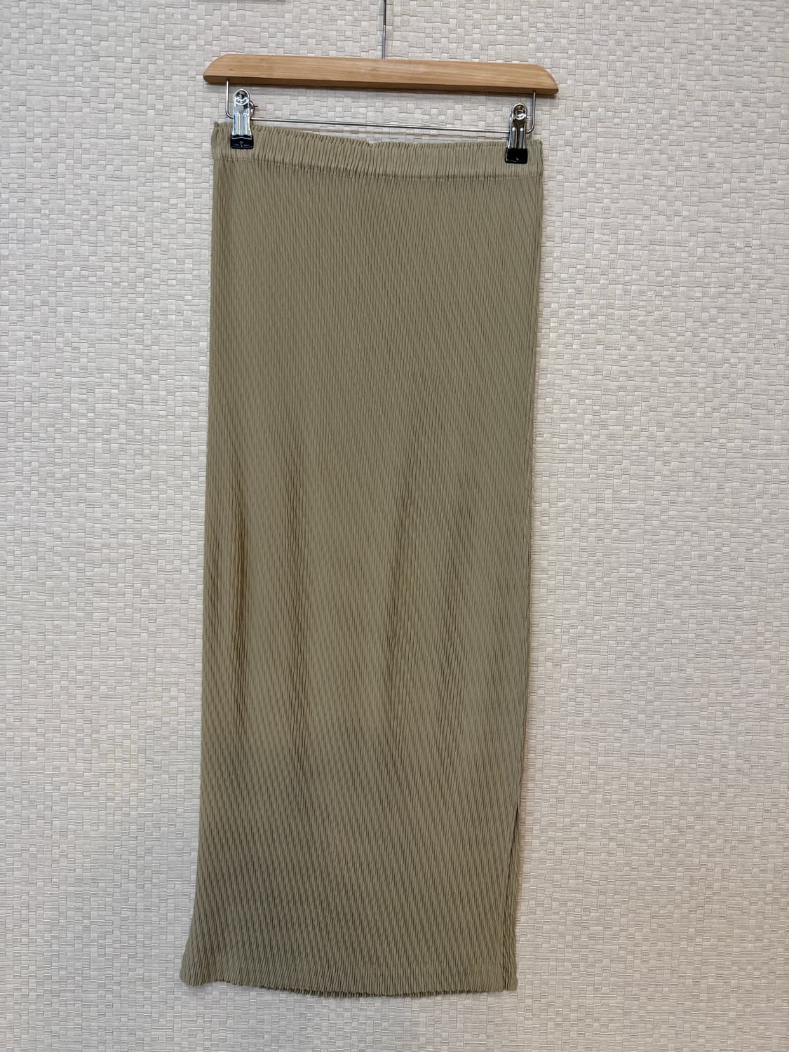 이세이미야케 롬버스 스커트 애쉬 베이지 상품이미지3