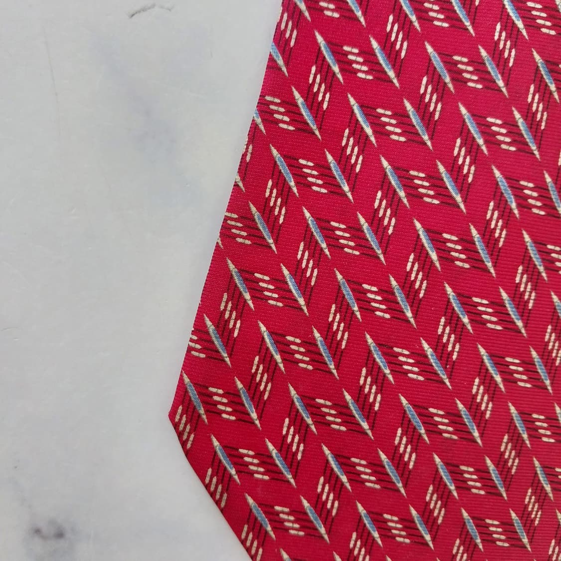 던힐 실크 레드 기하 패턴 넥타이 9.7cm A등급 K2501 상품이미지10