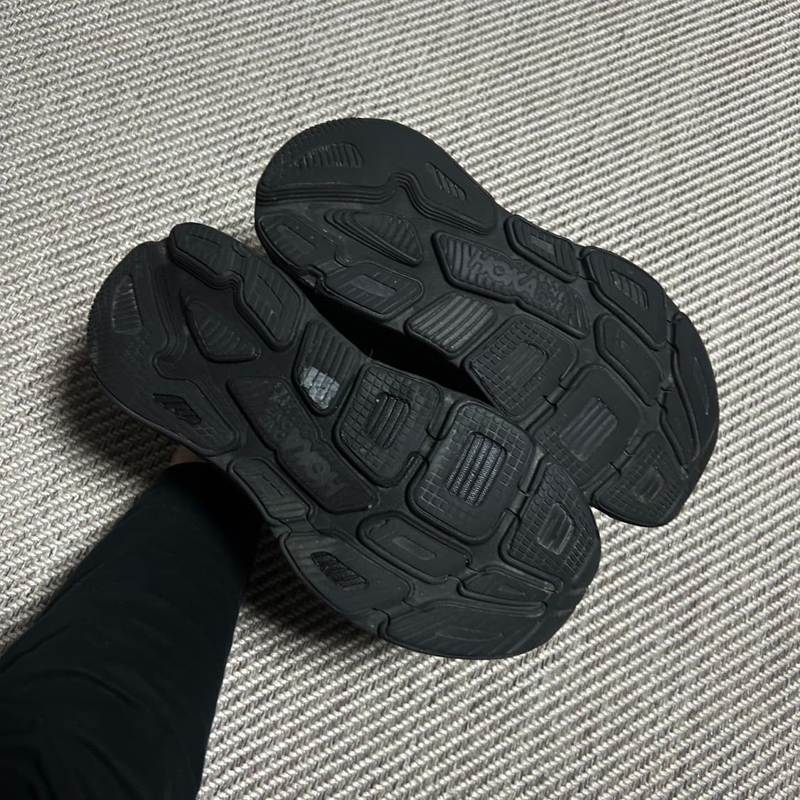 [270mm] Hoka 호카 본디6 블랙 런닝화 상품이미지7