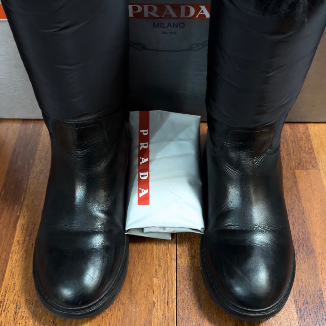프라다 패치 디테일 퍼 부츠 상품이미지7