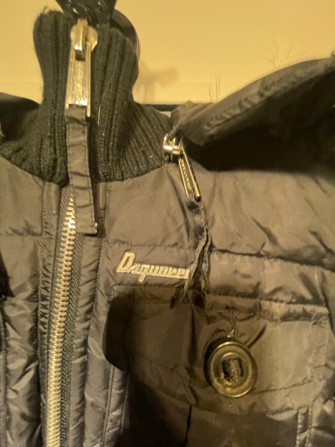 디스퀘어드2 블랙숏패딩 깨끗  상품이미지2