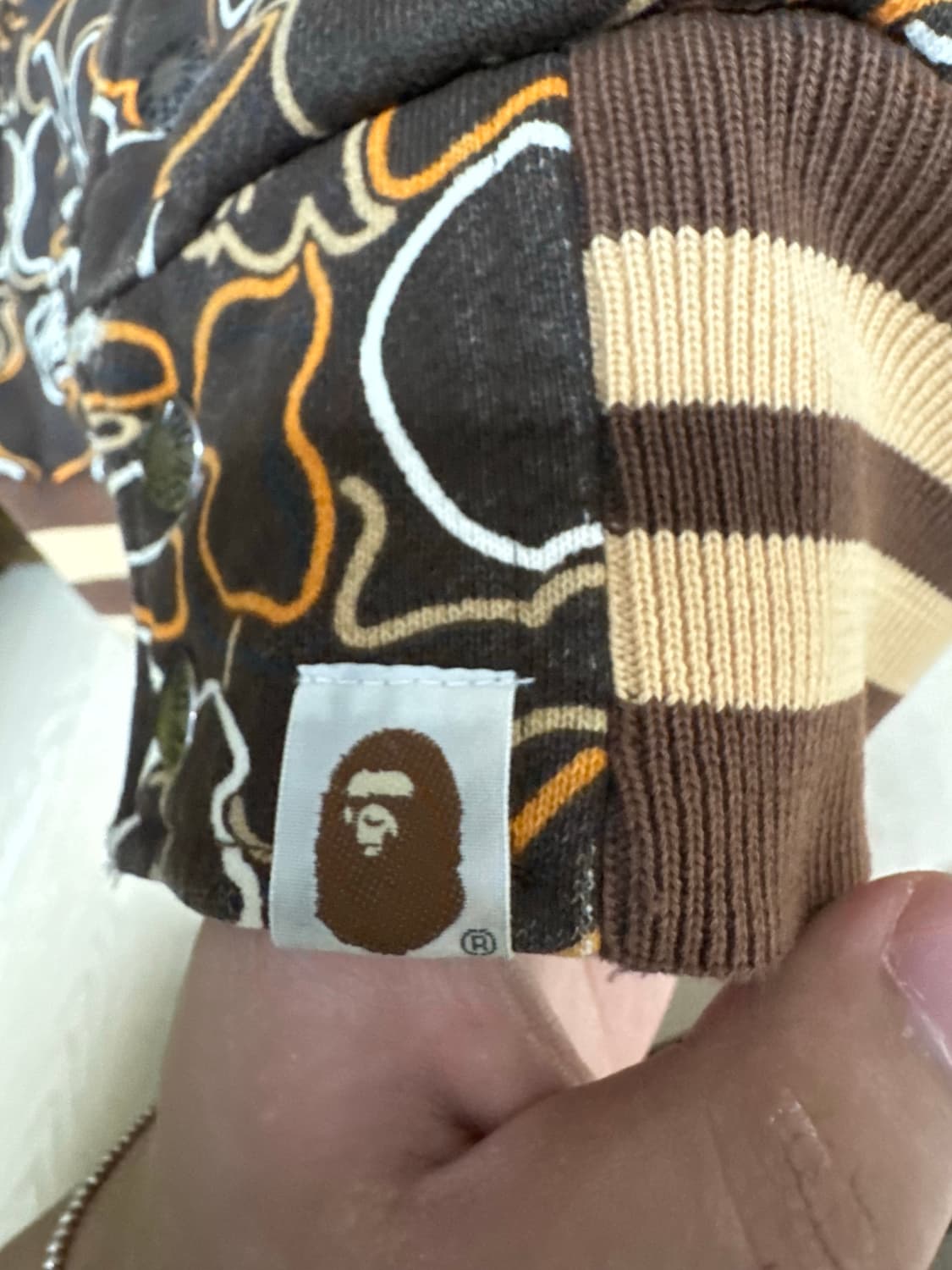 베이프 네온 카모 바시티 자켓 상품이미지3