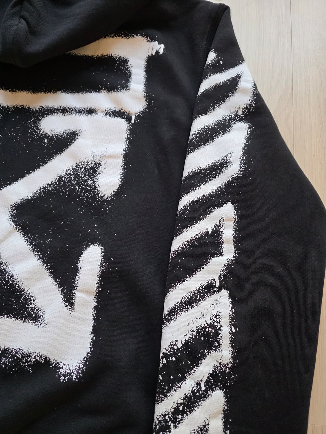 [새상품급,s]오프화이트 그래피티 후드티 상품이미지3