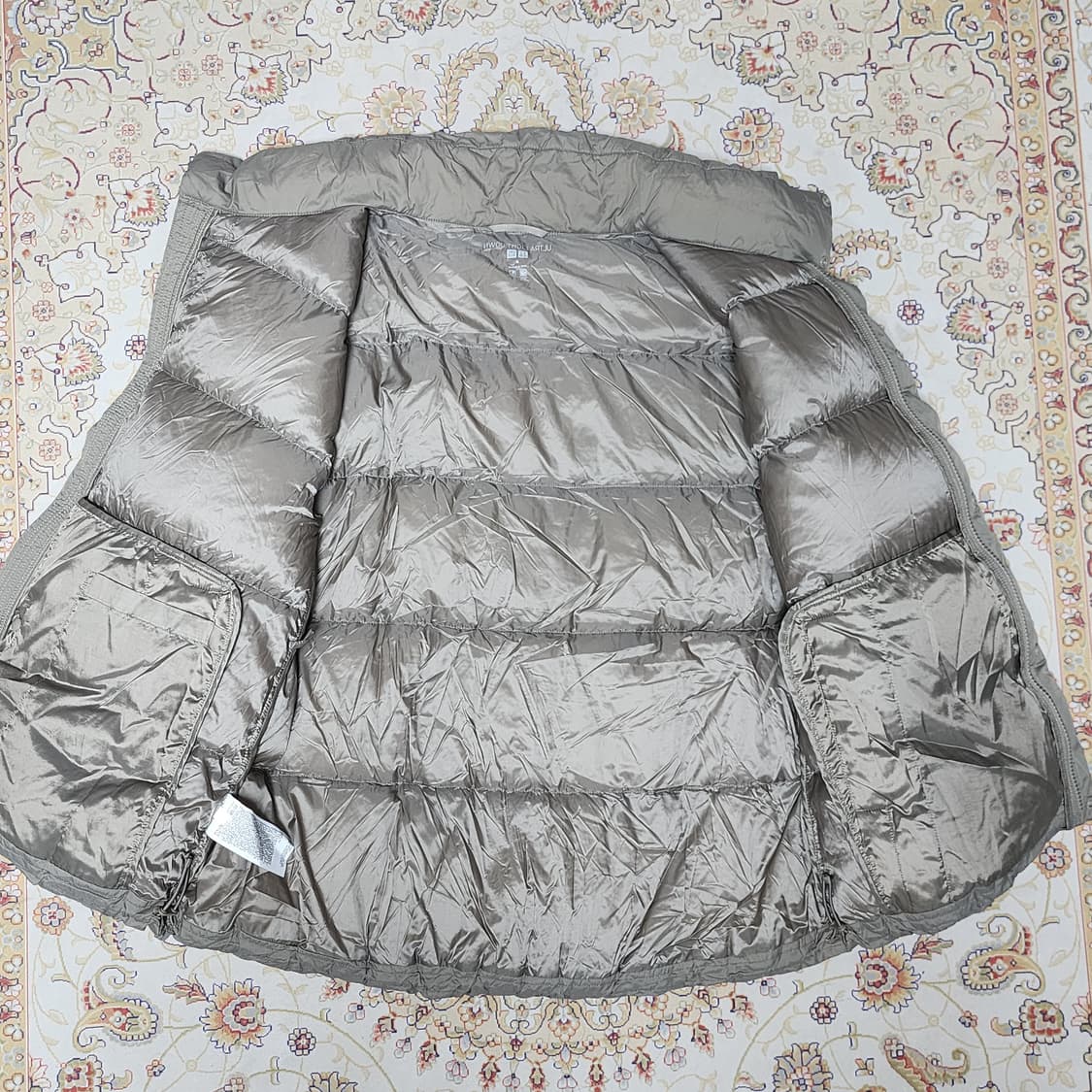 유니클로 울트라 라이트다운 패딩 m 상품이미지2