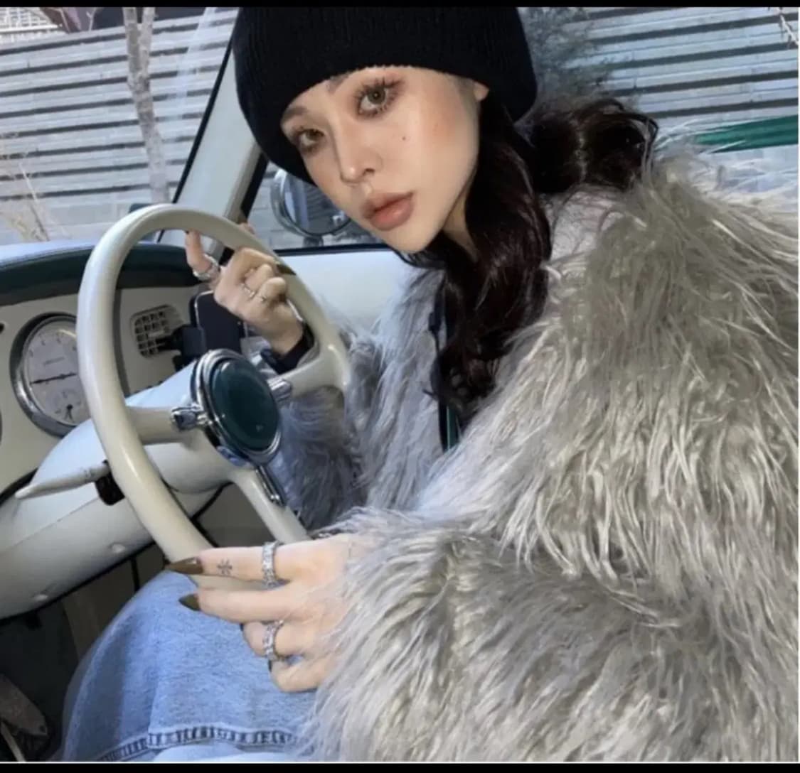 오도어 크루엘라 퍼자켓 블랙 상품이미지1