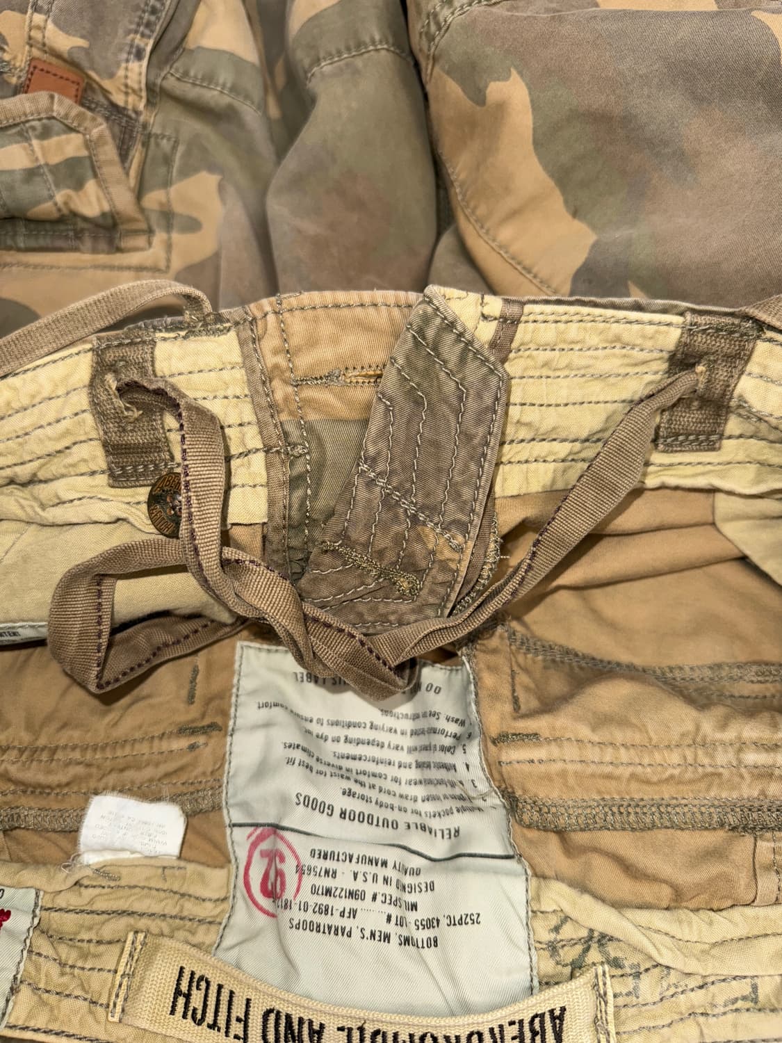 Abercrombie olive khaki camouflage 카고반바지 상품이미지5