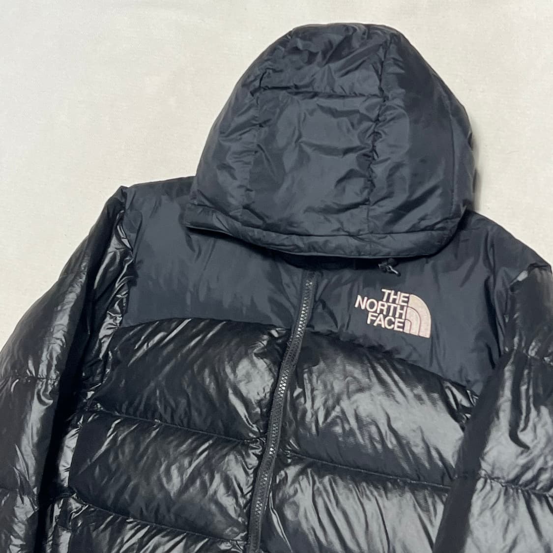 90 노스페이스 눕시 700 유광 블랙 패딩 상품이미지1