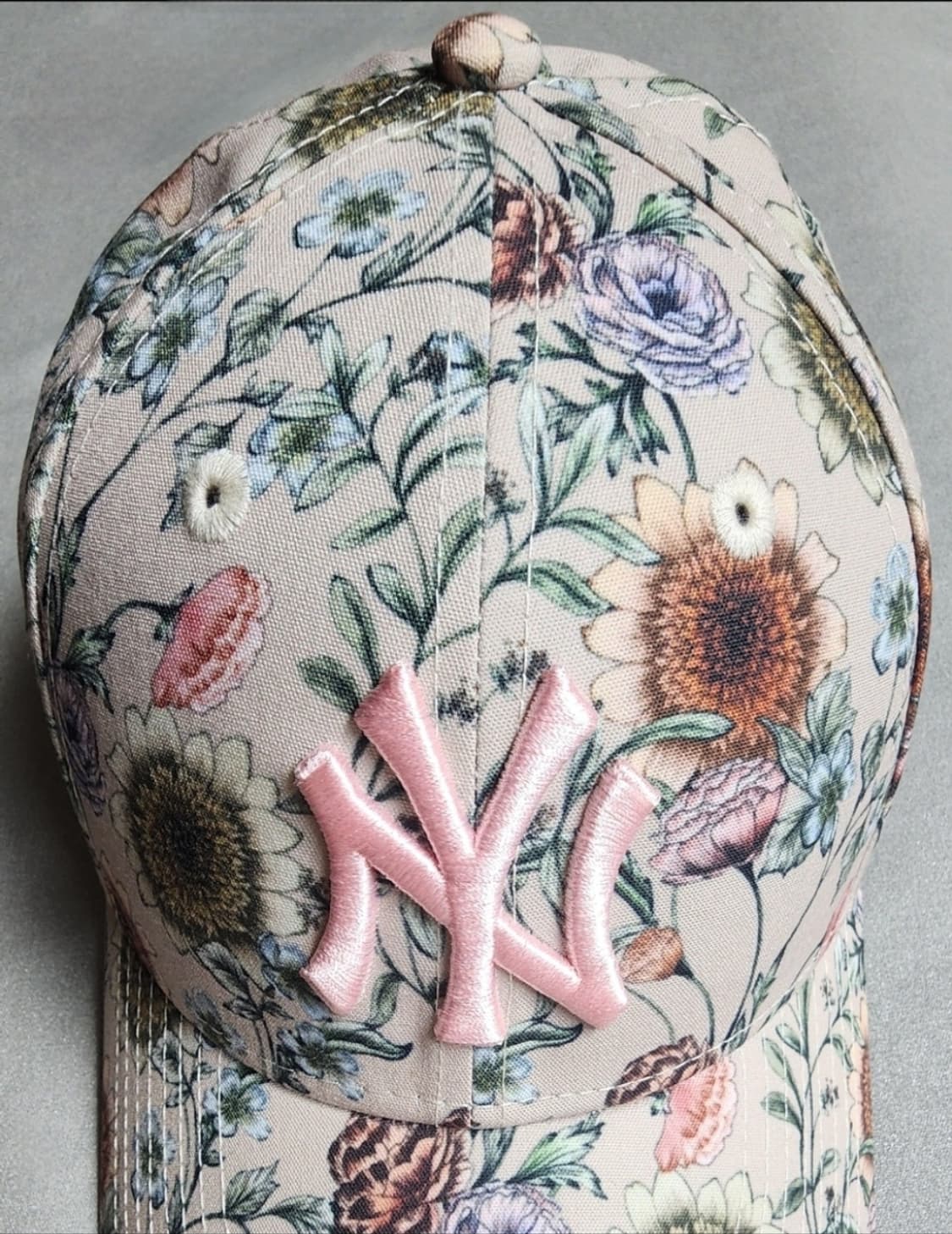 새상품 뉴에라 9FORTY WOMEN 플로럴 볼캡 팝니다 (플라워 볼캡) 상품이미지1