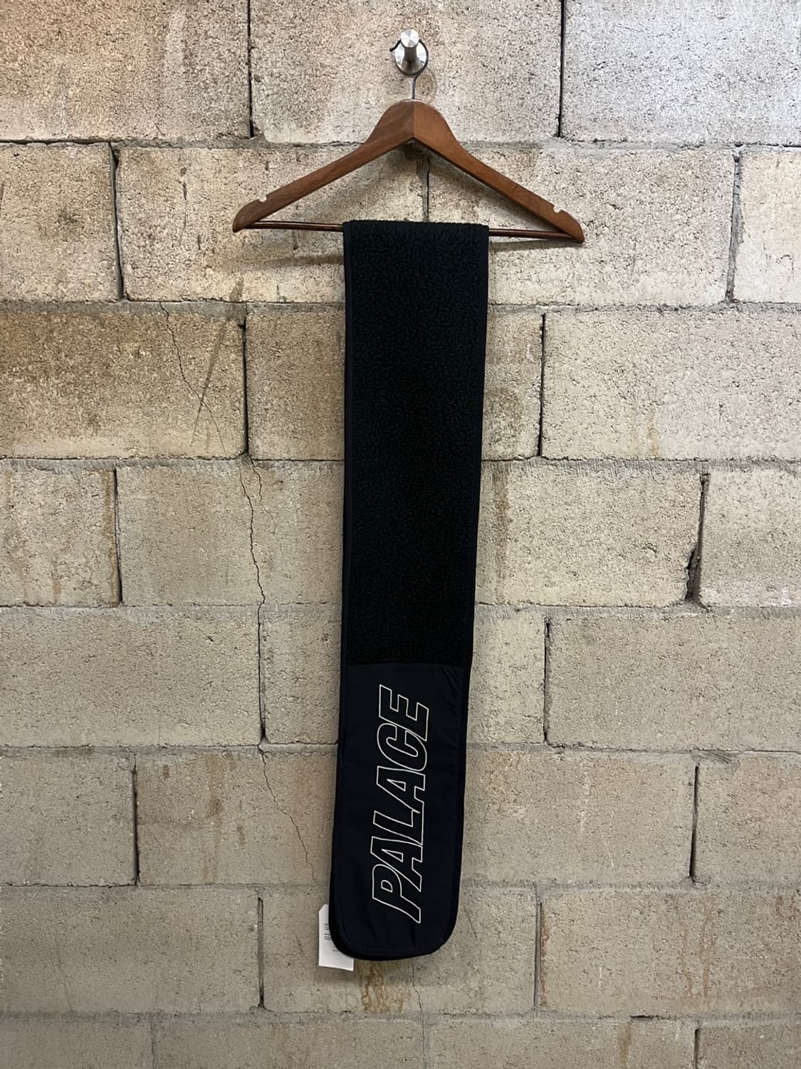 팔라스 로고 머플러 상품이미지1