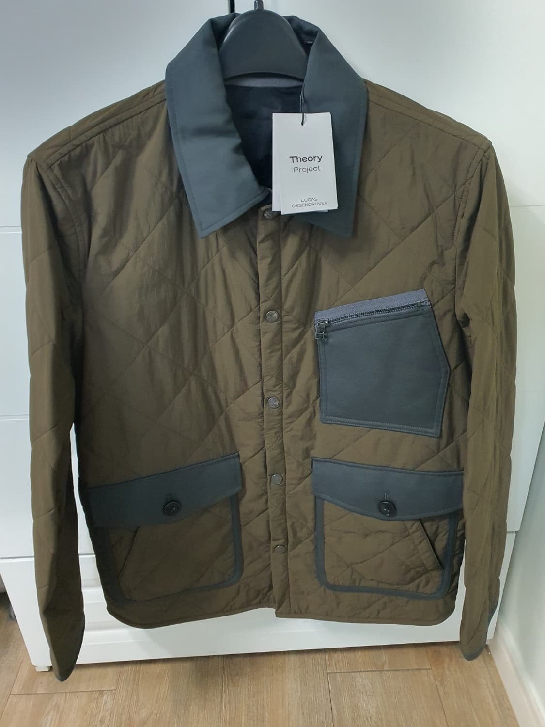 (새상품) 띠어리 프로젝트 페더나일론 퀼팅 자켓 상품이미지1