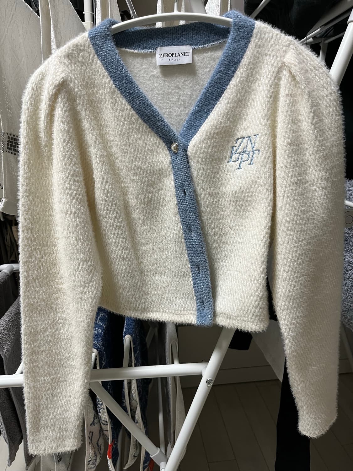 제로플래닛 하트 퍼프 크롭 가디건 아이보리 상품이미지2