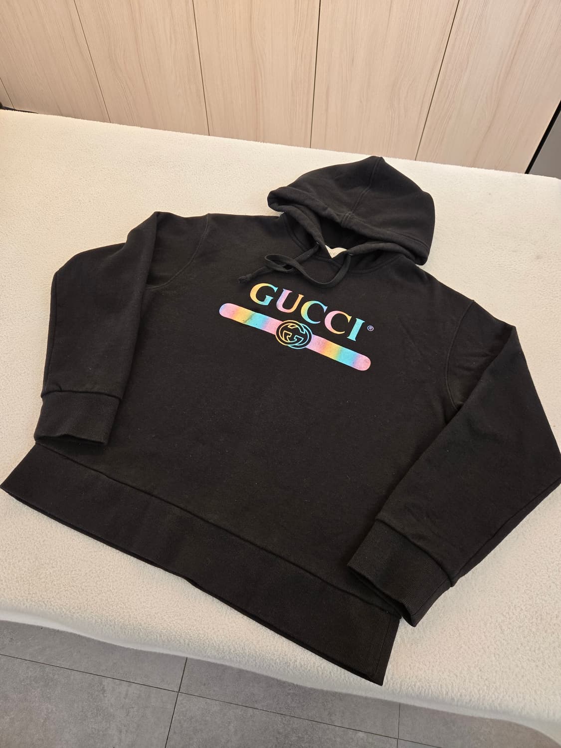 구찌 레인보우 로고 블랙 후드티 XL 상품이미지1