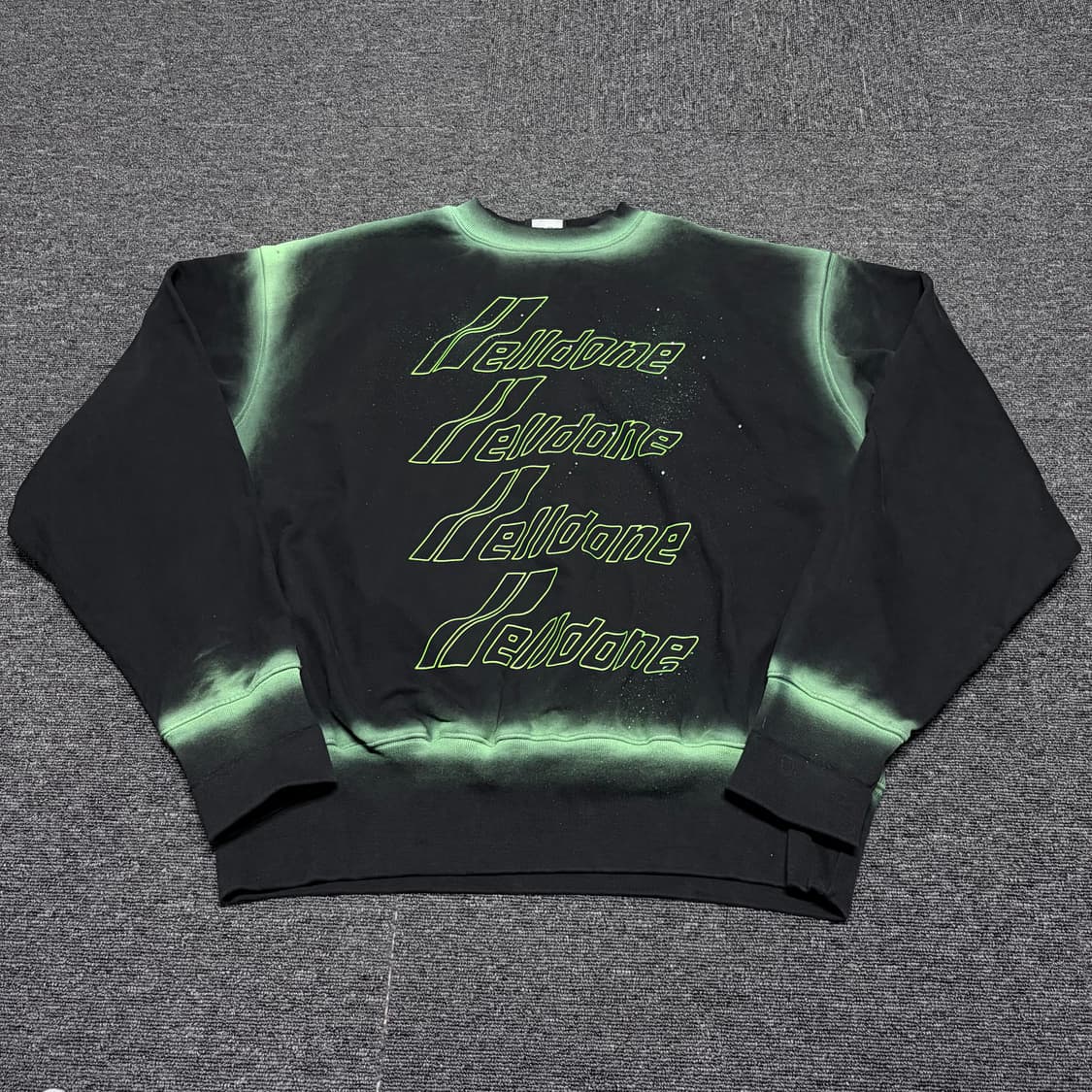 웰던 스프레이 로고 맨투맨 상품이미지1