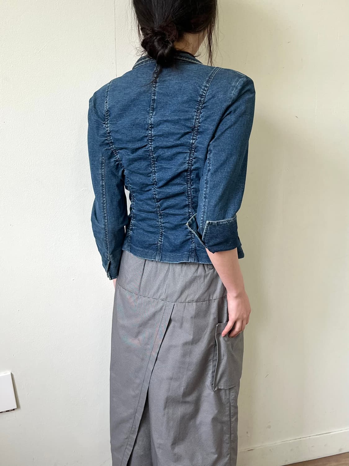 EMMAJAMES 셔링 크롭 데님 자켓 상품이미지5