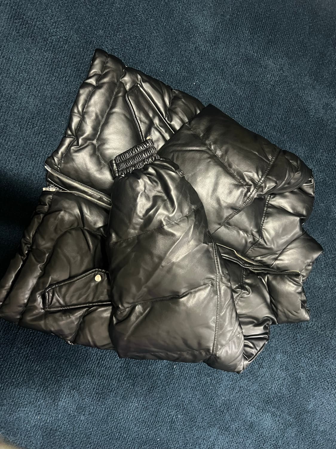 비바스튜디오 LEATHER PUFFER 패딩 상품이미지3