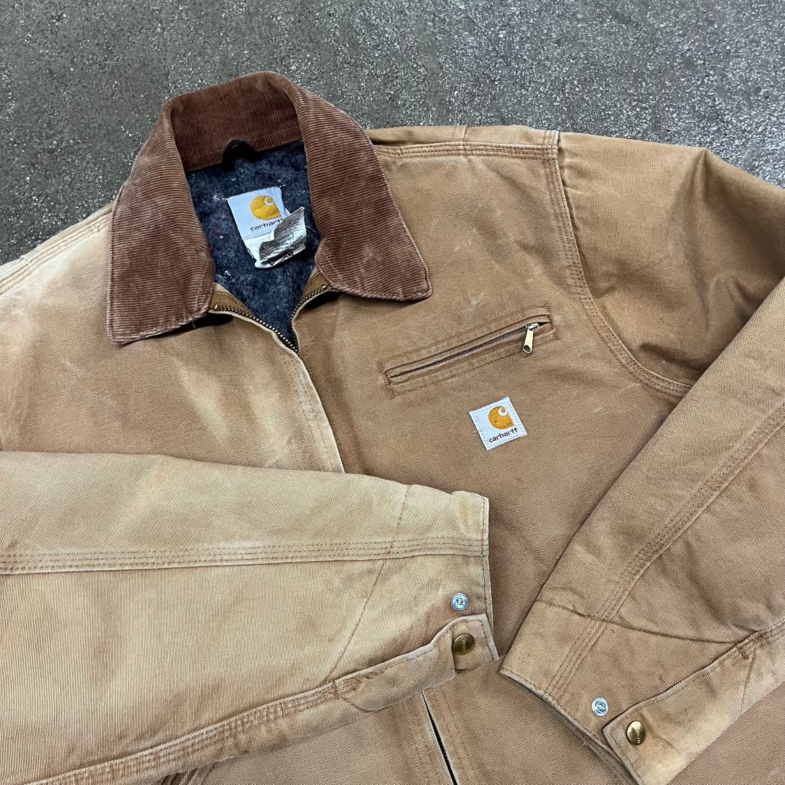 Carhartt 페이딩 디트로이트 자켓 (105) 상품이미지3