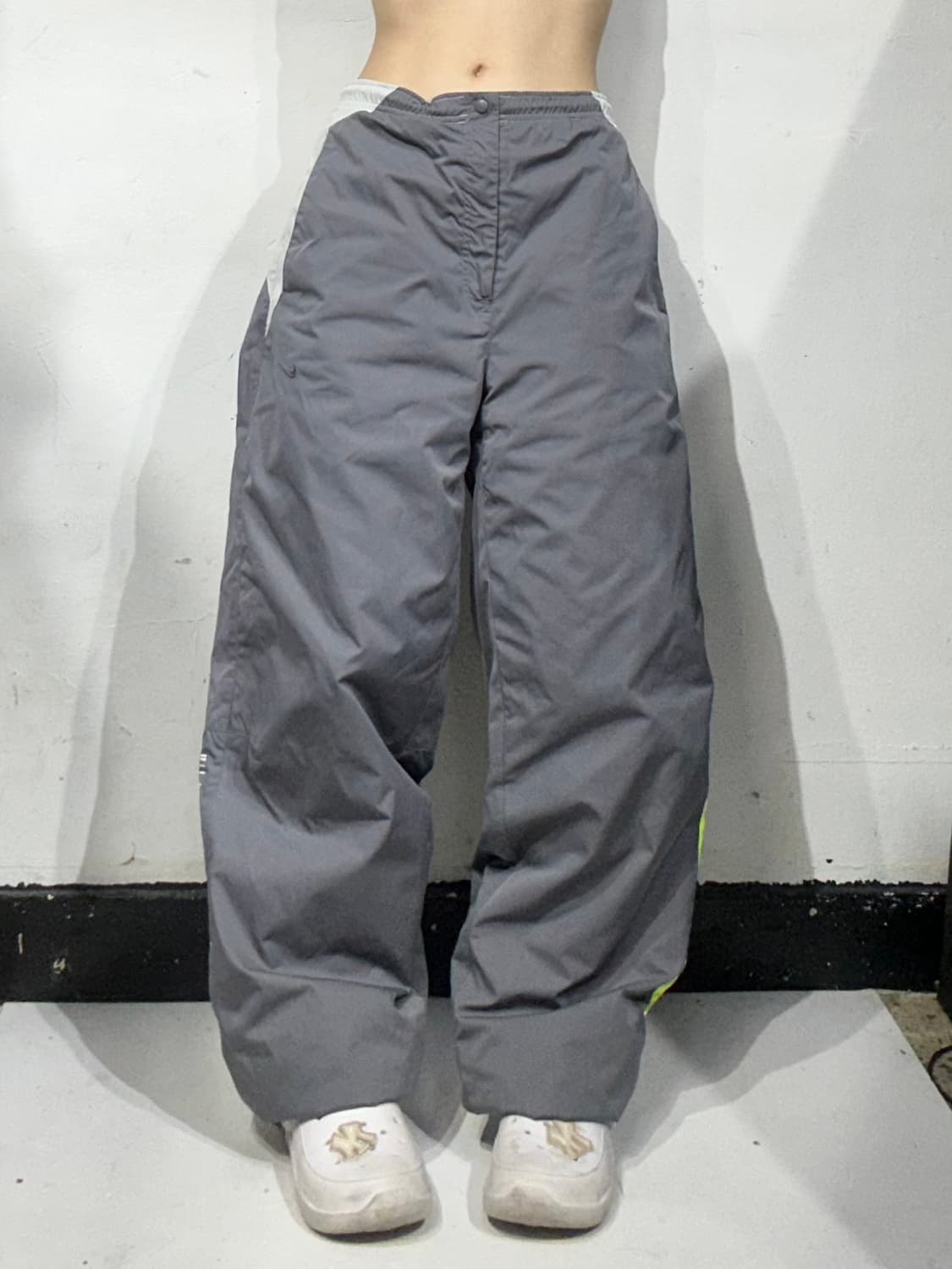 00s 나이키 차콜 화이트 와이드 트랙 팬츠 L 상품이미지2