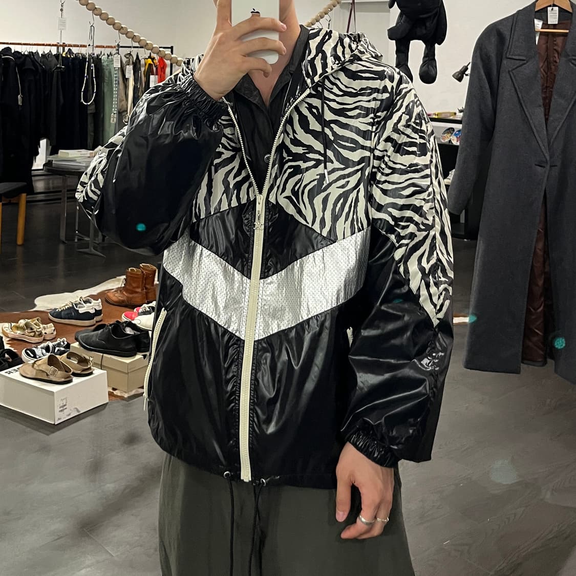셀린느 22ss 지브라 패턴 자켓 상품이미지6