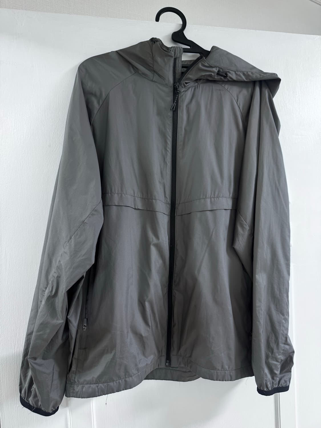 스파오 바람막이 XL 상품이미지1