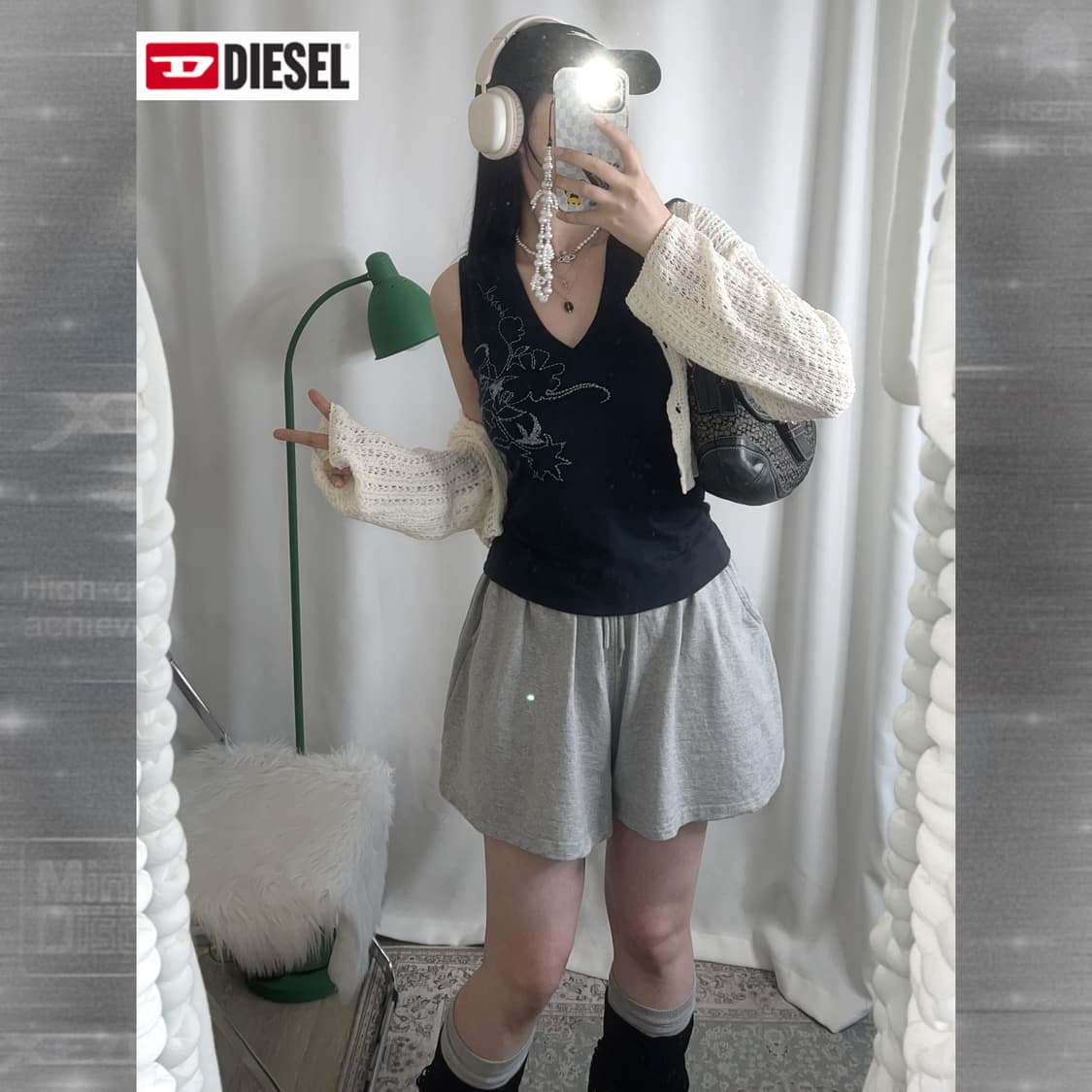 디젤 네이비 플라워 자수 슬리브리스 나시 상품이미지1