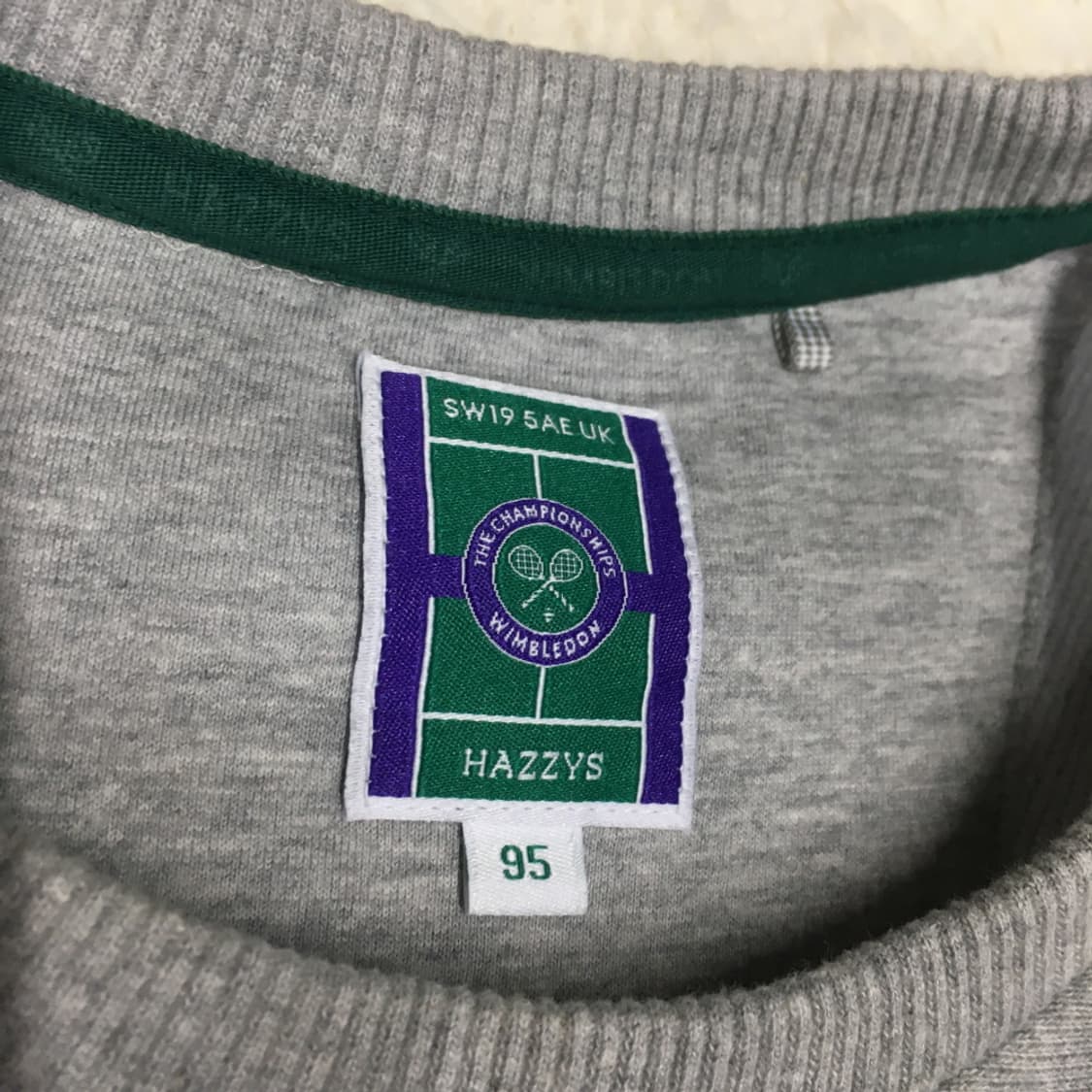 헤지스 스몰로고 맨투맨 BB19 상품이미지2