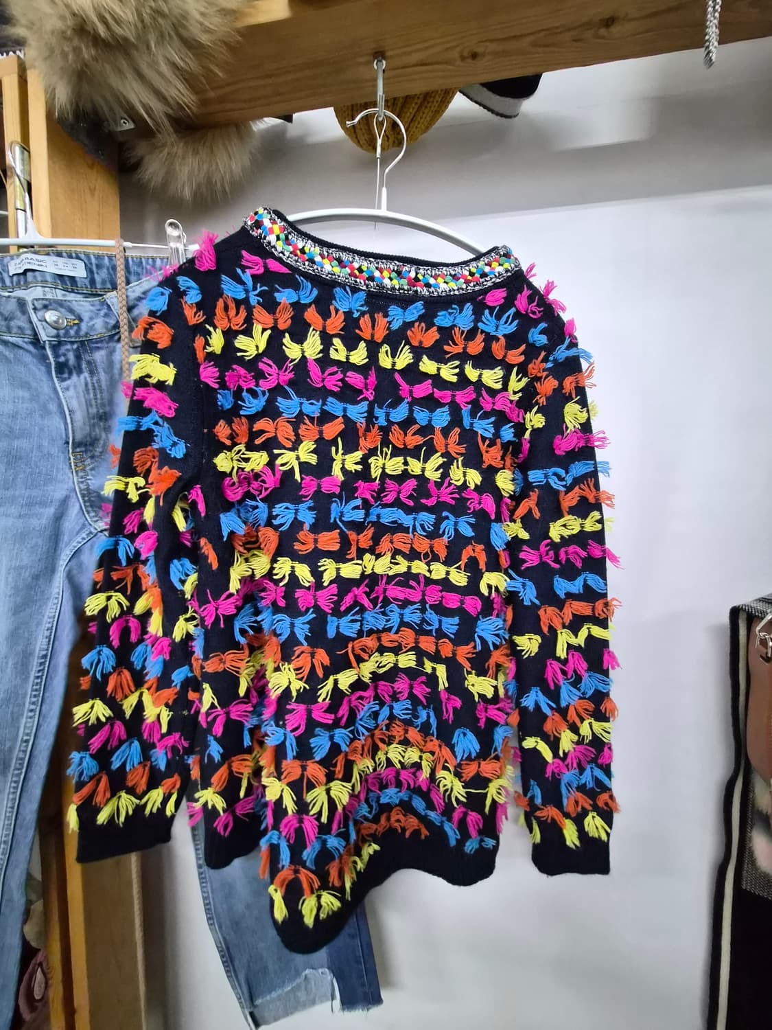 명품수입 램스울100% 니트. 퀼팅본딩 팬츠 상품이미지6